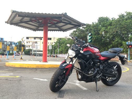YAMAHA MT-07